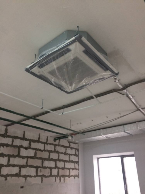 Оборудование склада медикаментов кассетными кондиционерами