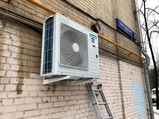 Монтаж приточно вытяжной вентиляции с рекуперацией в офисе компании