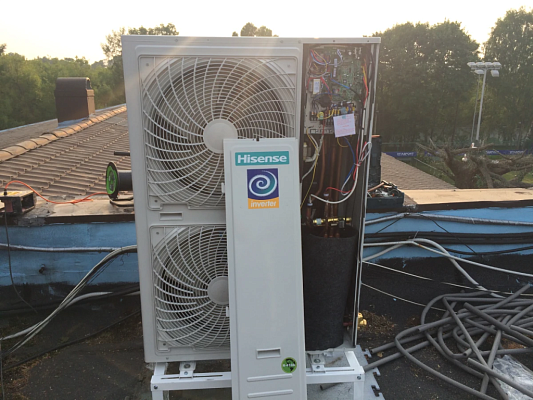 Монтаж кассетных кондиционеров в фитнес-клубе на ул. Живописной